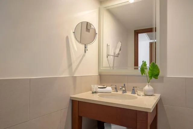 جناح بسرير كينج بإطلالة على البحر، The Westin Fort Lauderdale Beach Resort 2/2
