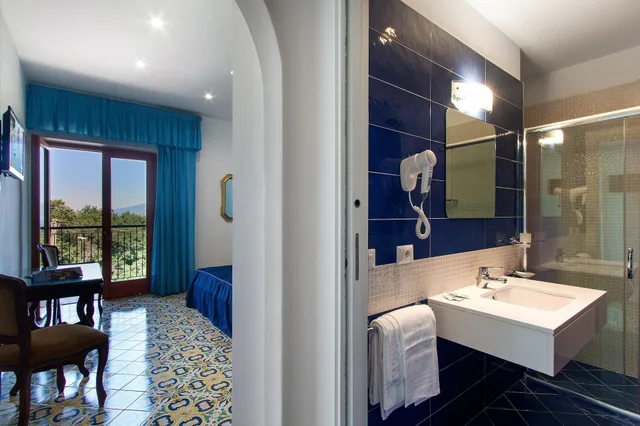 غرفة سوبيريور بسرير مزدوج، Hotel Metropole 7/8