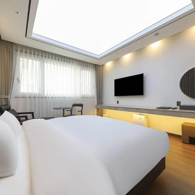 غرفة ديلوكس بسرير مزدوج بحوض استحمام، Hotel Demer 1/10