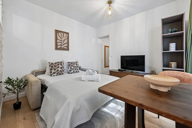 Deluxe, Apartment, Double Bed, City View, Sofa, RESIDENCE AURMAT 1/6