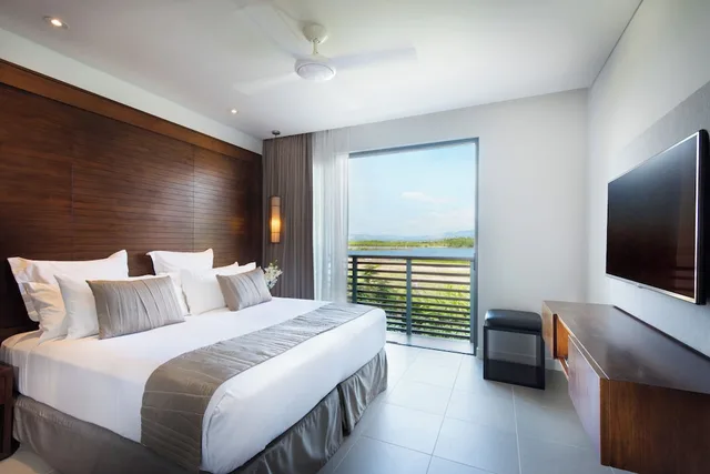 2 Bedrooms, King and Twin Beds, Beach Front, Laundry, Kitchenette، Hilton Fiji Beach Resort And Spa 2/7