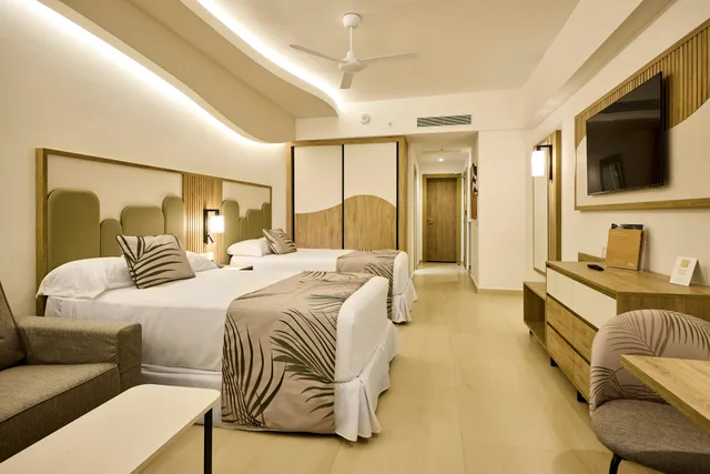 جناح جونيور بإطلالة على البحر، Riu Palace Aquarelle 3/4