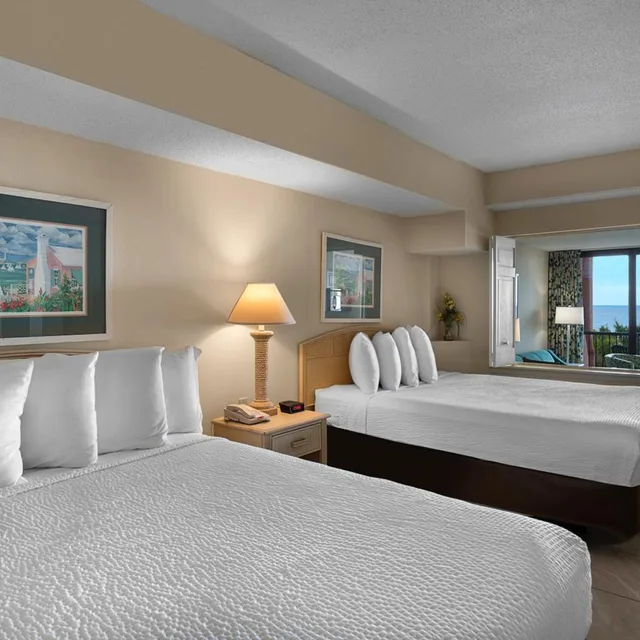 Executive, Suite, Ocean Front، Beach Colony Resort 2/4