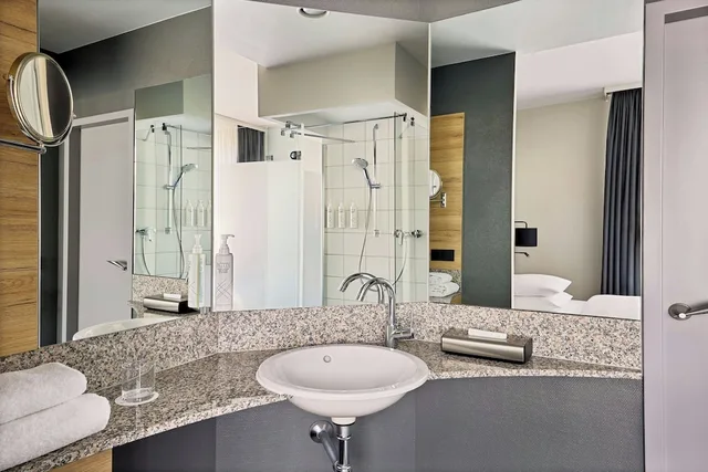 غرفة قياسية بسريرين منفصلين، FOUR POINTS FLEX by Sheraton Ratingen Dusseldorf Airport 7/10