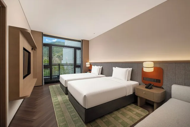 جناح دوبلكس بسريرين منفصلين وسريرين كينج بـ3 غرف نوم، Holiday Inn Resort Ningbo Ninghai by IHG 3/10