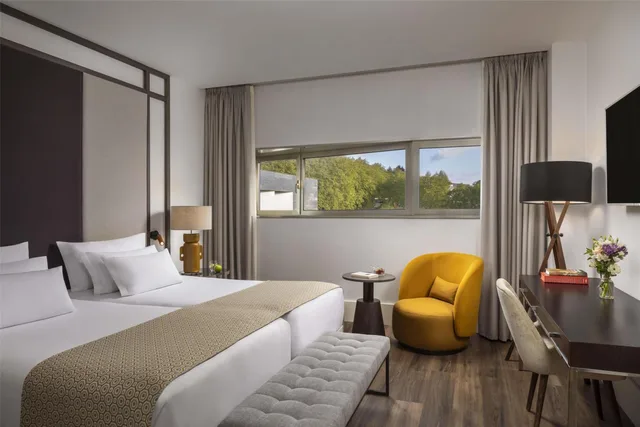 غرفة سوبيريور بسرير مزدوج أو سريرين منفصلين مع سرير إضافي، Nh Collection Santiago De Compostela Hotel 5/9
