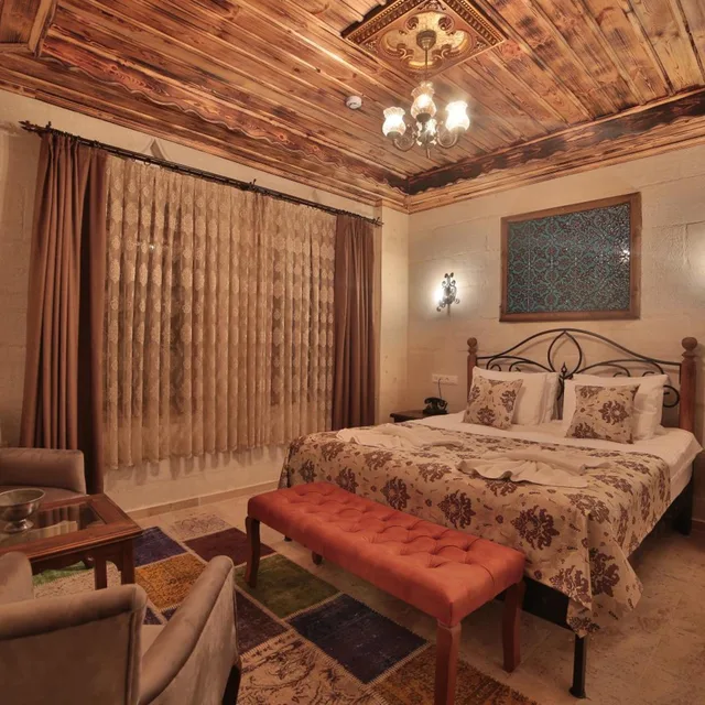 غرفة سوبيريور بسرير مزدوج، Caravanserai Inn Hotel 1/6