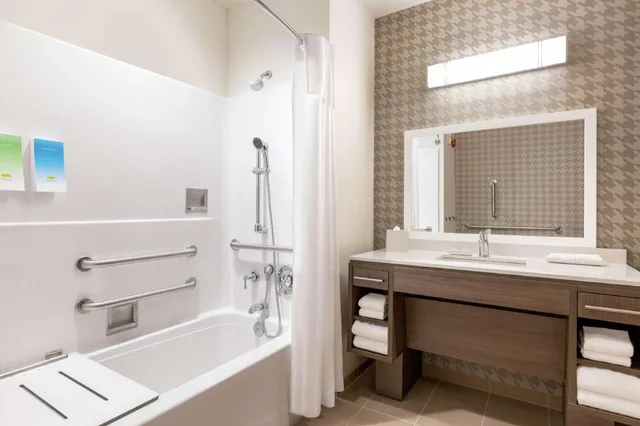 استوديو بسريرين كوين مع أريكة لذوي الإعاقة، Home2 Suites By Hilton Greece Rochester 3/3