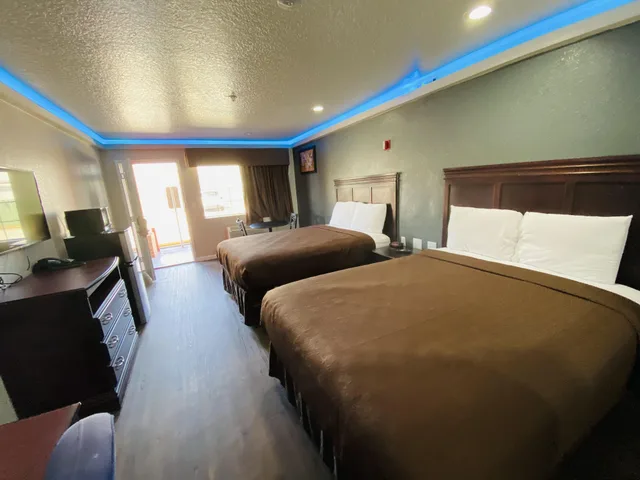 غرفة ديلوكس بسريرين كوين، Express Inn Hobby Airport 3/7