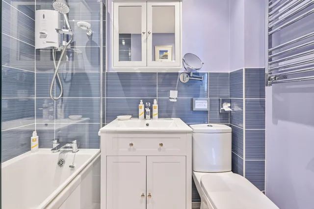 شقة بسريرين منفصلين بإطلالة على الحديقة بحوض استحمام، Muntham Holiday Apartments 5/7