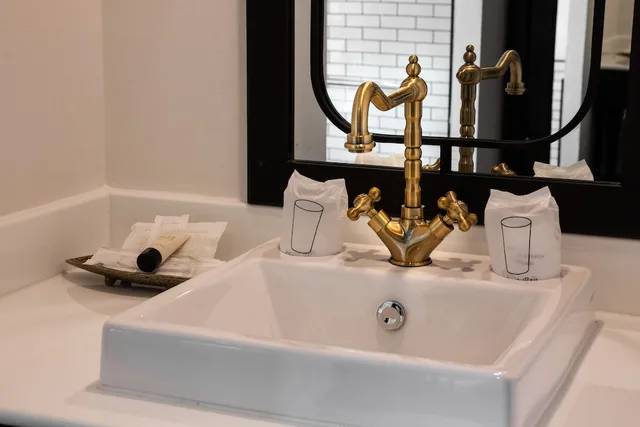 غرفة عائلية بسرير مزدوج وسرير فردي، Mora Boutique Hotel 3/3
