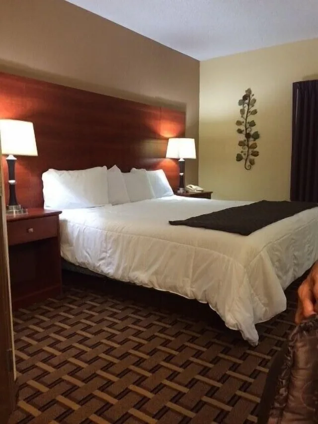 غرفة بسرير كينج، Baymont by Wyndham Paducah 4/10