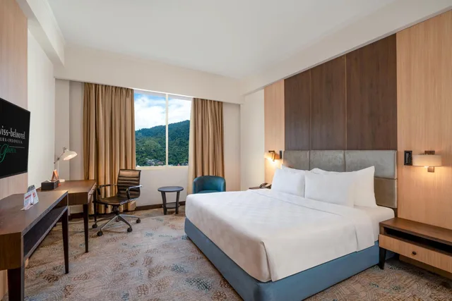 غرفة سوبيريور بسرير كوين، Swiss-Belhotel Papua Jayapura 2/4