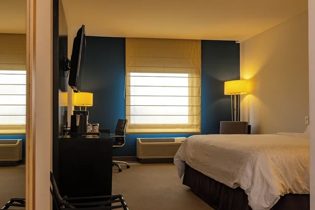 Standard, King Bed, Extra Floor Space، Holiday Inn Express Managua 10/10