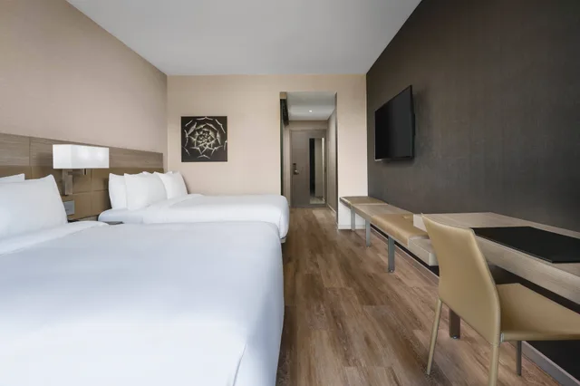 غرفة بسريرين كوين بإطلالة على الجبل، AC Hotel Scottsdale North 2/10