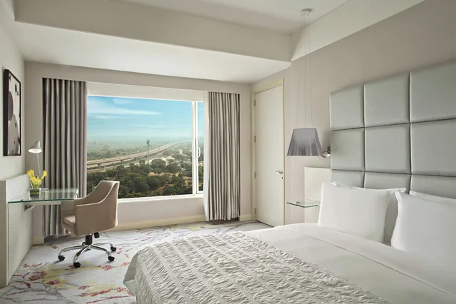 جناح تنفيذي بسرير كينج، Le Meridien Gurgaon 2/10