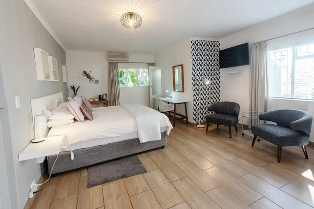 Superior, King Bed, Garden Area, Ballinderry - The Robertson Guest House 1/4