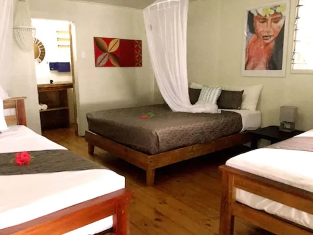 Bure, Family, Queen and Twin Beds, Beach Front، Maqai Beach Eco Resort 1/1