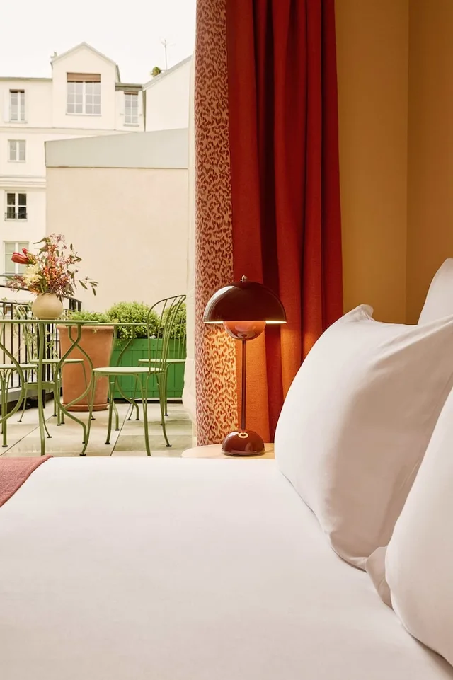 جناح بسرير كوين مع أريكة، Hotel Prince De Conti 1/8