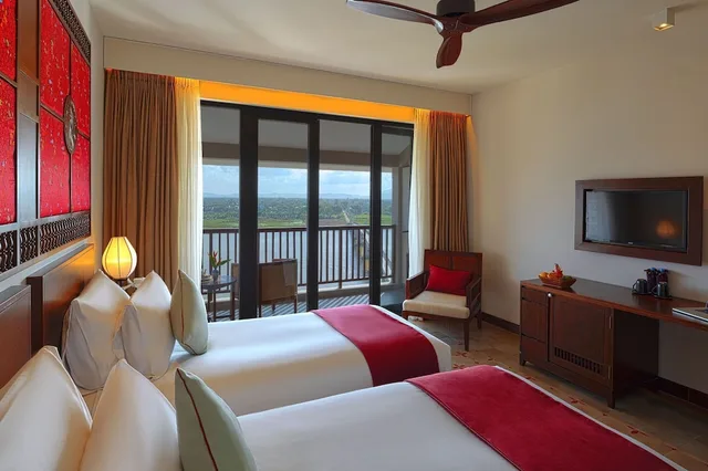 Grand, Twin Beds, Pool and River View، RiverTown Hoi An Resort & Spa 5/10