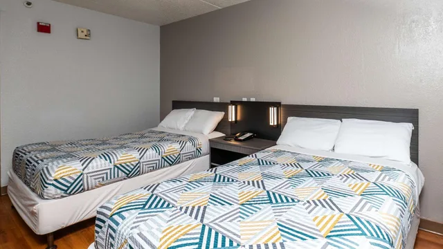 غرفة ديلوكس رباعية للمدخنين، Motel6 Branford, CT - New Haven 10/10