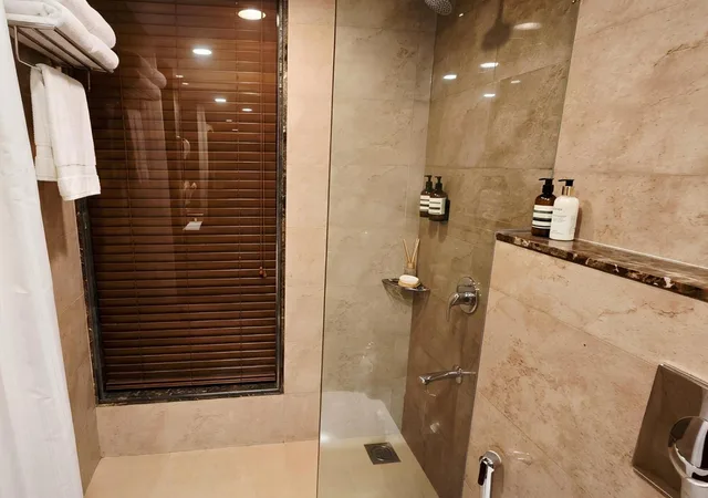 غرفة كلوب، Shervani Nehru Palace Hotel 10/10