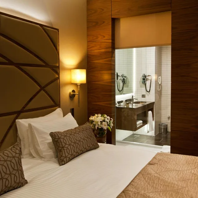 Connecting, Superior, Double Bed, Land View، Cevahir Hotel Istanbul Asia 3/8