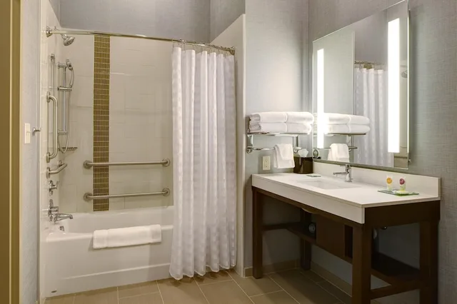 غرفة بسريرين كوين لذوي الإعاقة، Hyatt Place St Paul Downtown 3/3