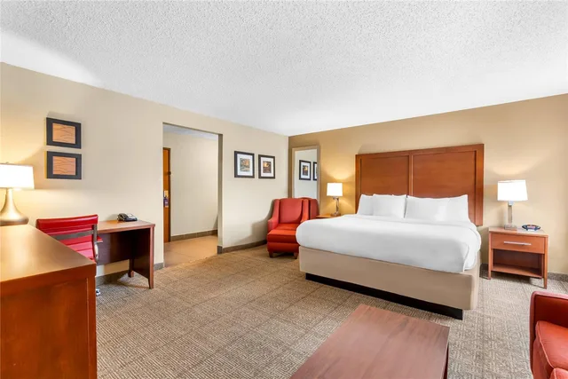 جناح بسرير كينج، Comfort Inn Mayfield Heights Cleveland East 1/5