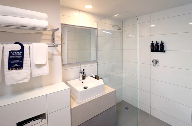 غرفة سوبيريور بسرير مزدوج، Jet Park Hotel Auckland Airport 7/9