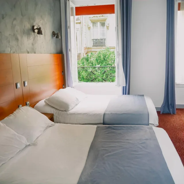 غرفة رباعية بسرير مزدوج، Hotel Paris Bruxelles 7/9