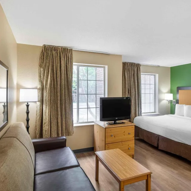 استوديو ديلوكس بسرير كينج، Studio 6 Extended Stay Milwaukee Brookfield WI 6/10