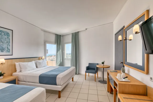 Swim Up, Family Suite, Open Plan, Sea View، Atlantica Ocean Beach Resort 1/3