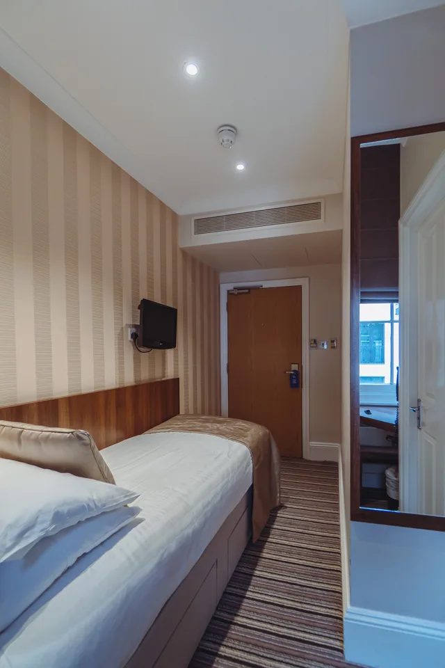 Inner, Single، London House Hotel 1/7