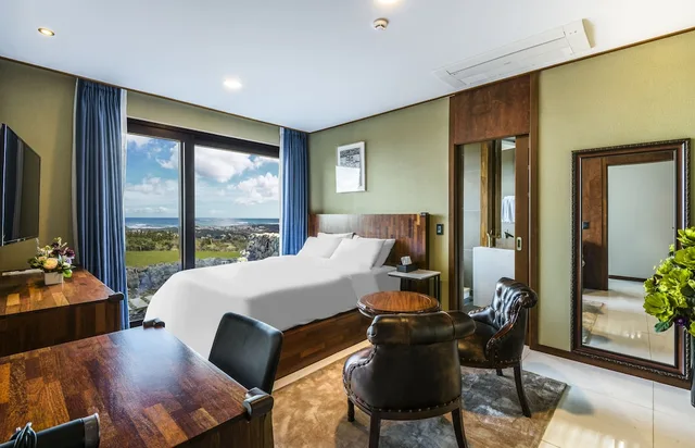 Luxury, King Bed, The Jun Pension Jeju 1/2