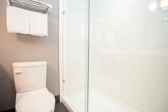 غرفة قياسية بسريرين كوين، Sandman Hotel Edmonton West 4/5