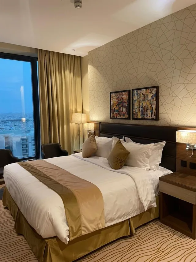 غرفة قياسية مفردة بسرير كينج، فندق ريو(Rio Hotel) 1/4
