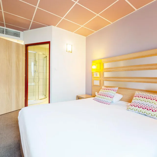 غرفة قياسية بسرير كينج، Hotel Campanile Metz Nord - Talange 6/10