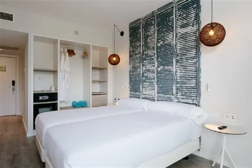 غرفة سوبيريور بسرير مزدوج أو سريرين منفصلين بإطلالة على البحر، Aluasoul Mallorca Resort - Adults Only 1/2
