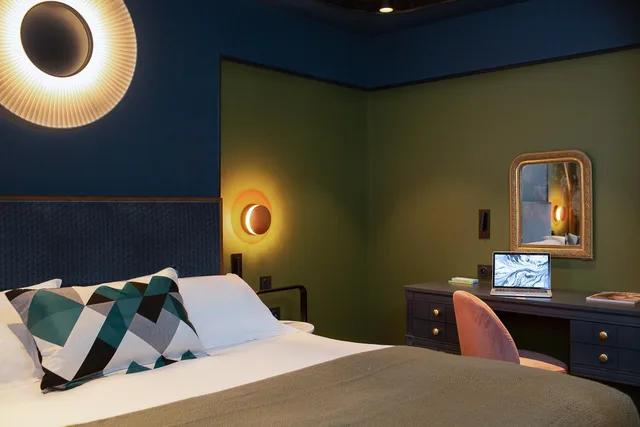 جناح جونيور بسرير كينج وسرير فردي، Hotel Louison 2/4