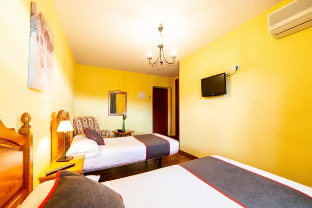 غرفة بسريرين منفصلين، Oyo Hotel Mavi 7/10
