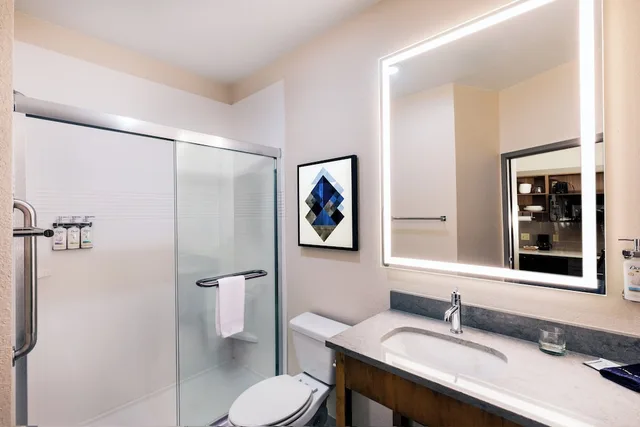 جناح استوديو بسرير فردي، Candlewood Suites Fayetteville – University of Arkansas 1/2