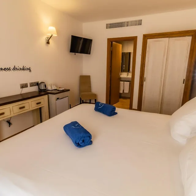 غرفة قياسية بسرير مزدوج، Paloma Blanca Boutique Hotel 4/6