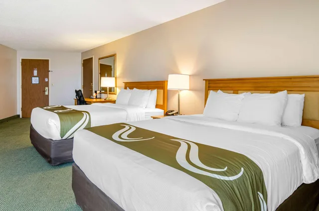 Room, 2 Queen Beds, Falls View، Comfort Suites Idaho Falls 1/9