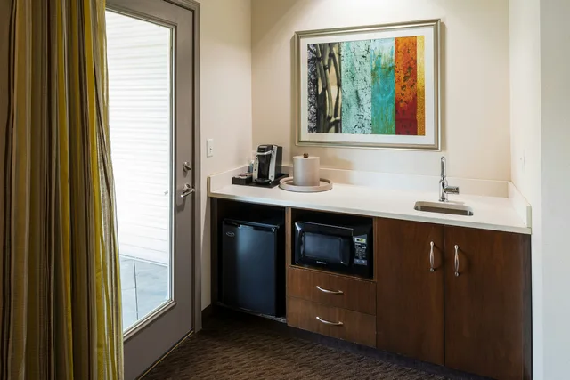 جناح بسرير كينج بإطلالة لذوي الإعاقة، Hilton Garden Inn Sioux Falls Downtown 4/5