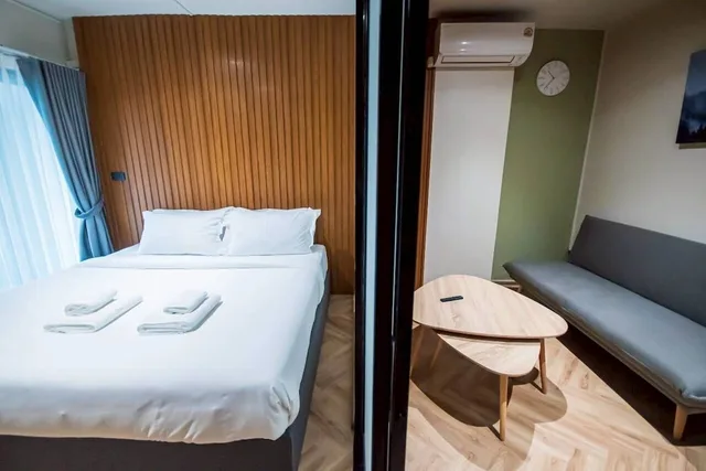 غرفة بريميير بسرير كينج مع أريكة، Infinite Hotel at Ratchada 3/5