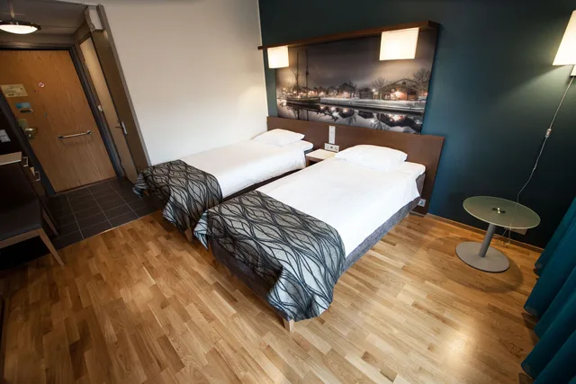 Standard Triple Room (2 adults + 1 child)، Scandic Oulu Station 3/3