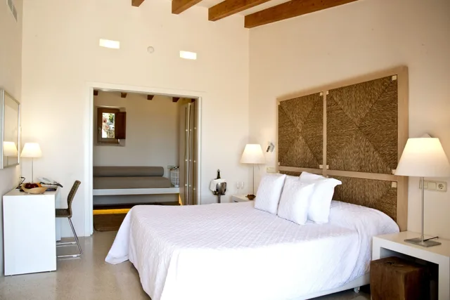 جناح جونيور بسرير كوين بشرفة، Romantik Hotel Cases de Son Barbassa 1/4