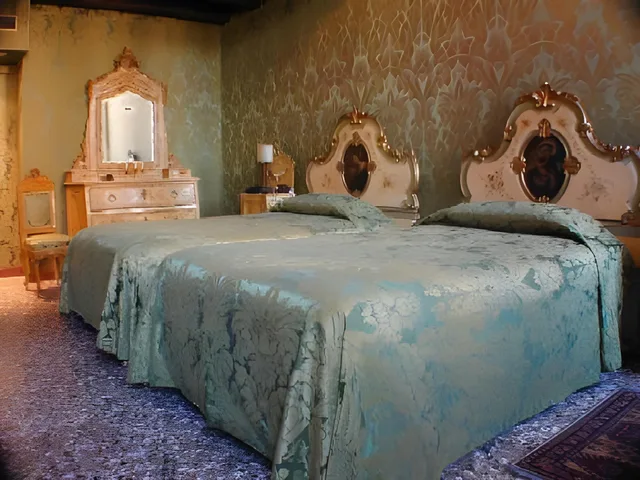 جناح، Hotel Palazzo Abadessa 2/2