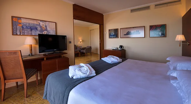 جناح بسرير مزدوج مع أريكة بحوض جاكوزي، Protur Roquetas Hotel & Spa 3/3